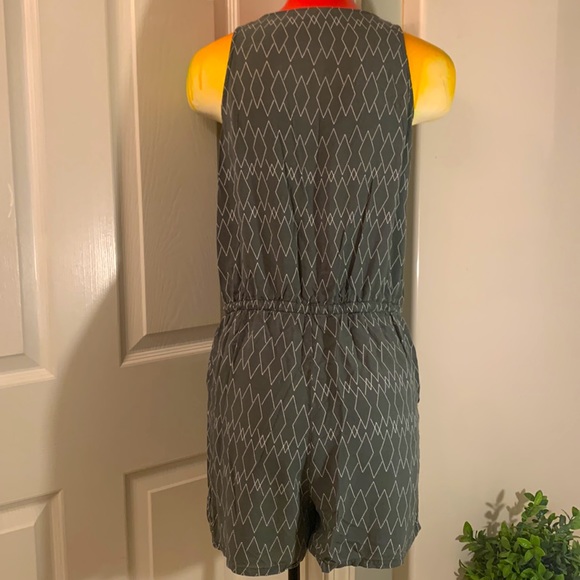 MERONA Greenish Gray Romper w/ Pockets - Picture 4 of 9